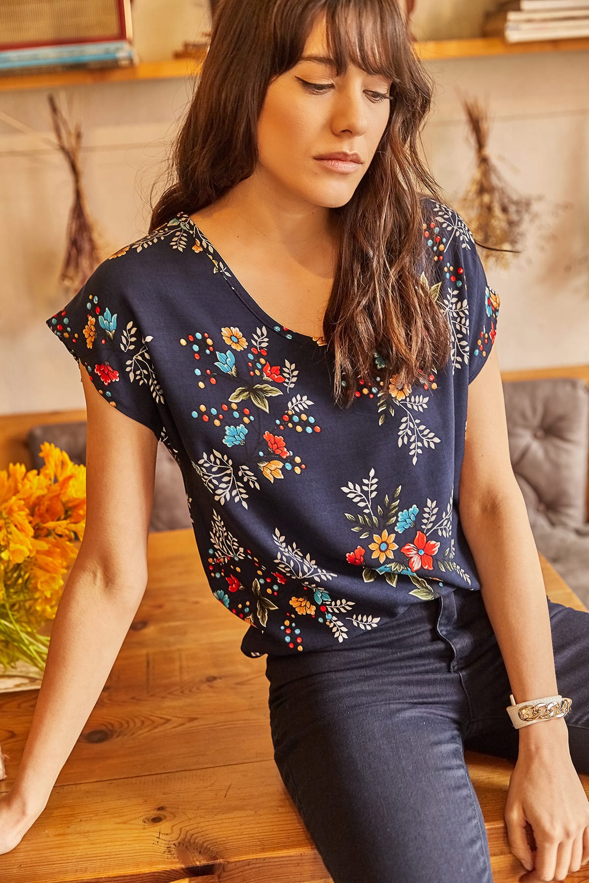 https://customers.birissine.com/public/uploads/product_gallery/700-K4080_004 (1).jpg